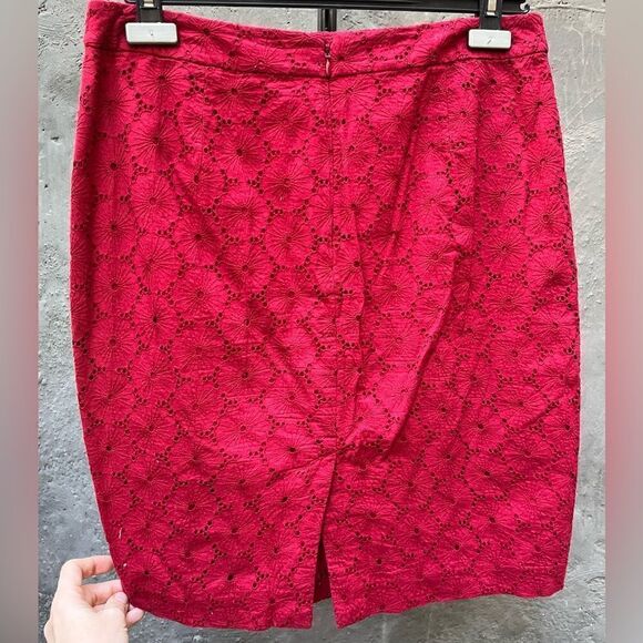 J. CREW THE PENCIL SKIRT ALLOVER COTTON DOILY LACE BURGUNDY RED SIZE 8 - Picture 7 of 10
